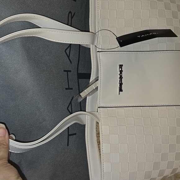 2 Piece Tahari White Checkered Tote Bag With Purse Bag NWT - Picture 3 of 11